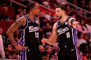 此起彼伏！拉文17中8砍下25+6+4 德羅贊10中3僅得6分5助攻